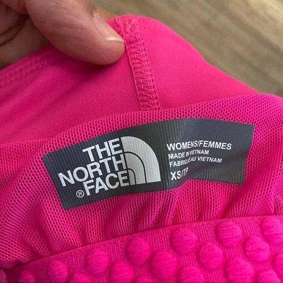 The North Face Swimming Tankini Wide Strap Shelf Bra Barbie Core  Size XSmall - Picture 3 of 12